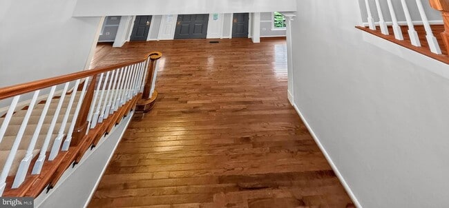 Building Photo - 6933 Sandy Creek Ct