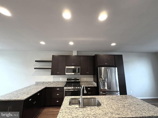 Building Photo - 42658 Alicia Terrace