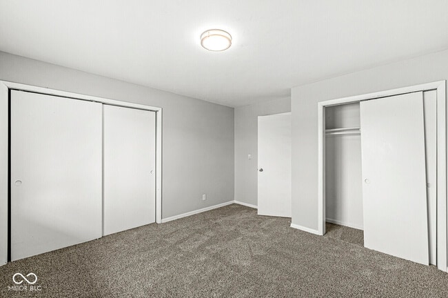 Building Photo - 10291 Medallion Dr