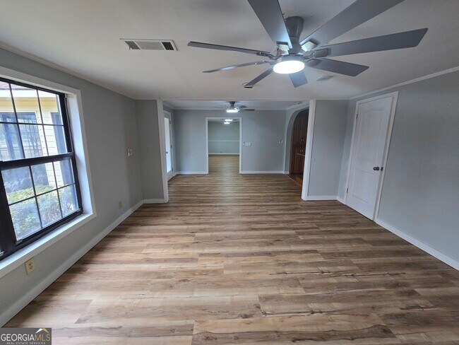 Building Photo - 1703 Point Peter Rd