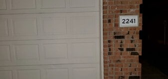 Building Photo - 2241 Stonebrook Ln