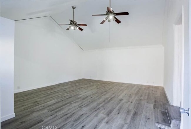 Building Photo - 8960 Helms Pl