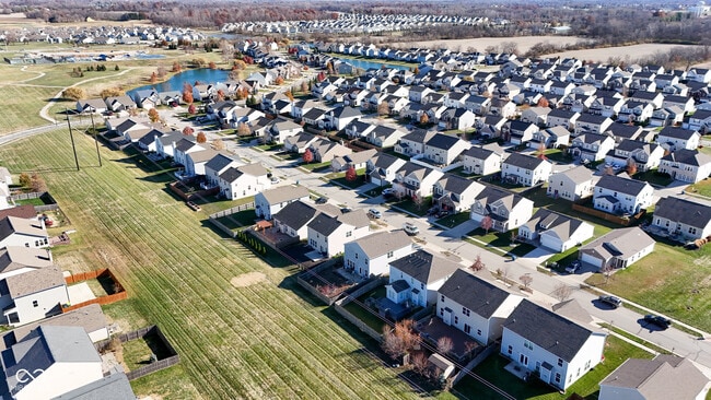 Building Photo - 5764 Bluff View Ln