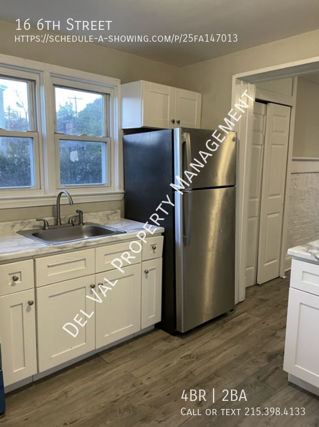 Building Photo - 16 6th St