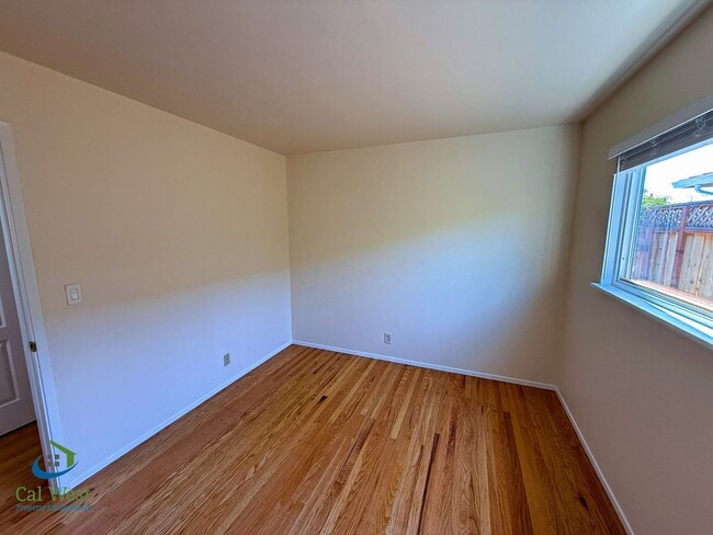 Building Photo - 5331 Rimwood Dr