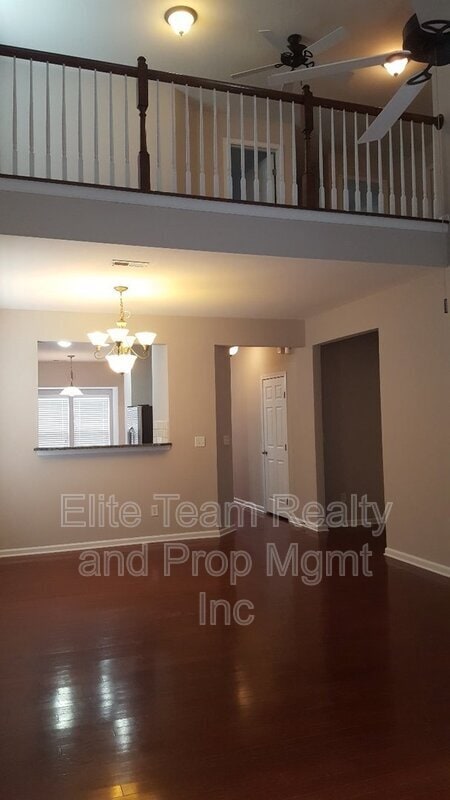 Building Photo - 2339 Whitford Ln