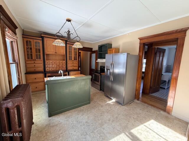 Building Photo - 492 Glen St