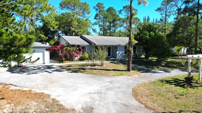 Building Photo - 13619 57th Pl N