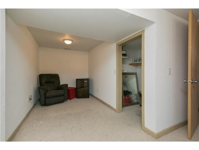 Building Photo - 1900 Atkins St