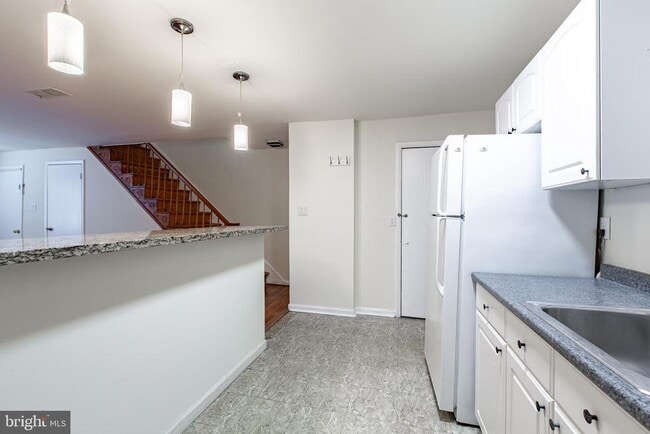 Building Photo - 430 N Patrick St