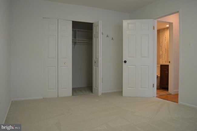 Building Photo - 10026 Fair Wds Dr