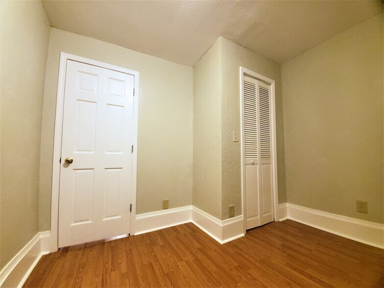 Bedroom 3 - 1209 Pine St
