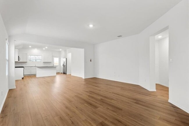 Building Photo - 487 Alamito Ave