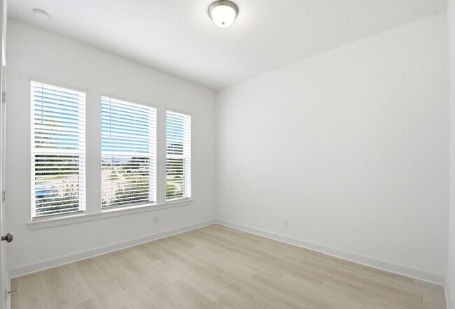 Building Photo - 14314 Olive Hbr Trl