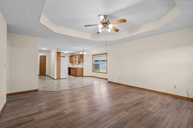 Building Photo - 1278 W Butterfield Dr