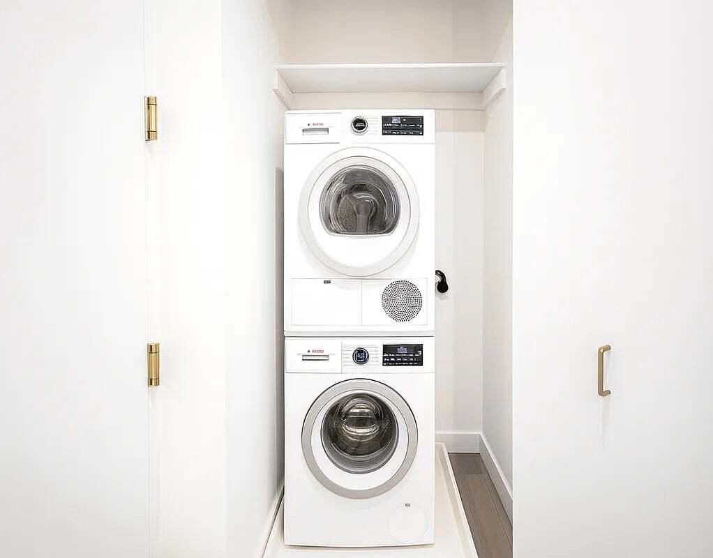 Building Photo - 130 Water St