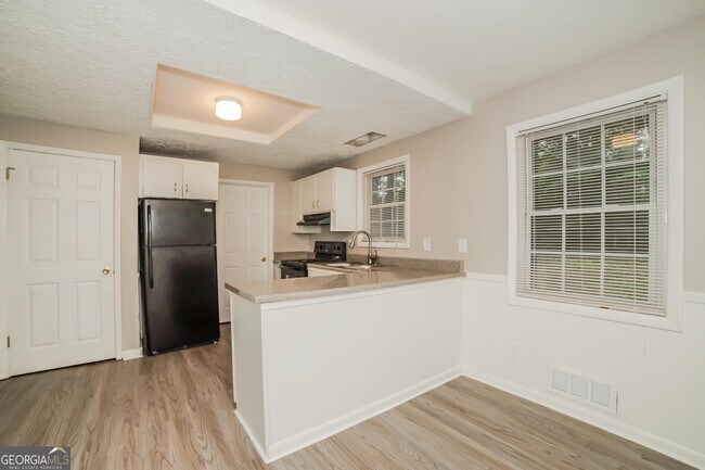 Building Photo - 436 Voyles Dr