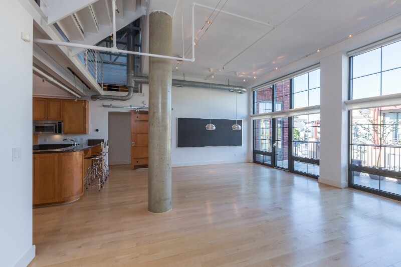 Building Photo - 2328 Champlain St NW