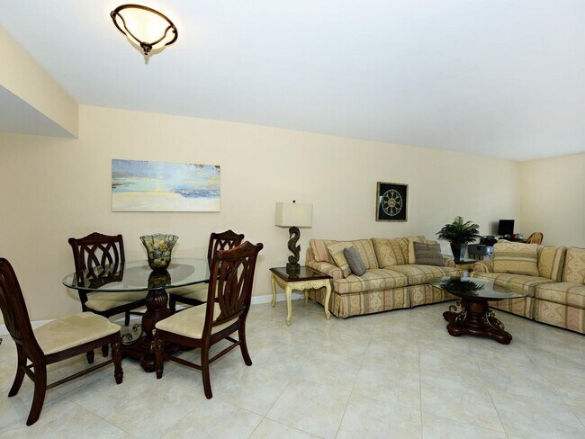 Building Photo - 3450 S Ocean Blvd