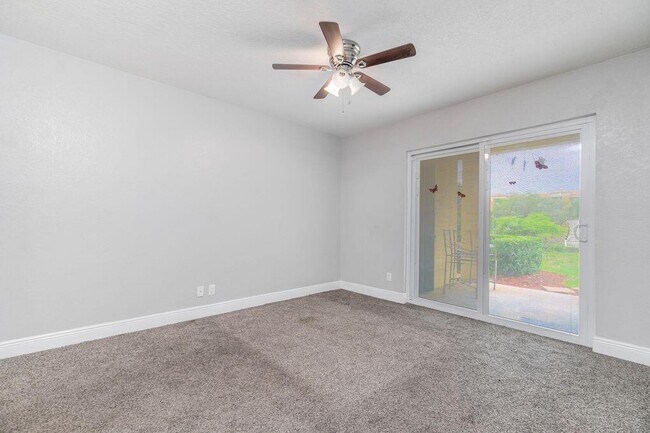 Building Photo - 6324 La Costa Dr