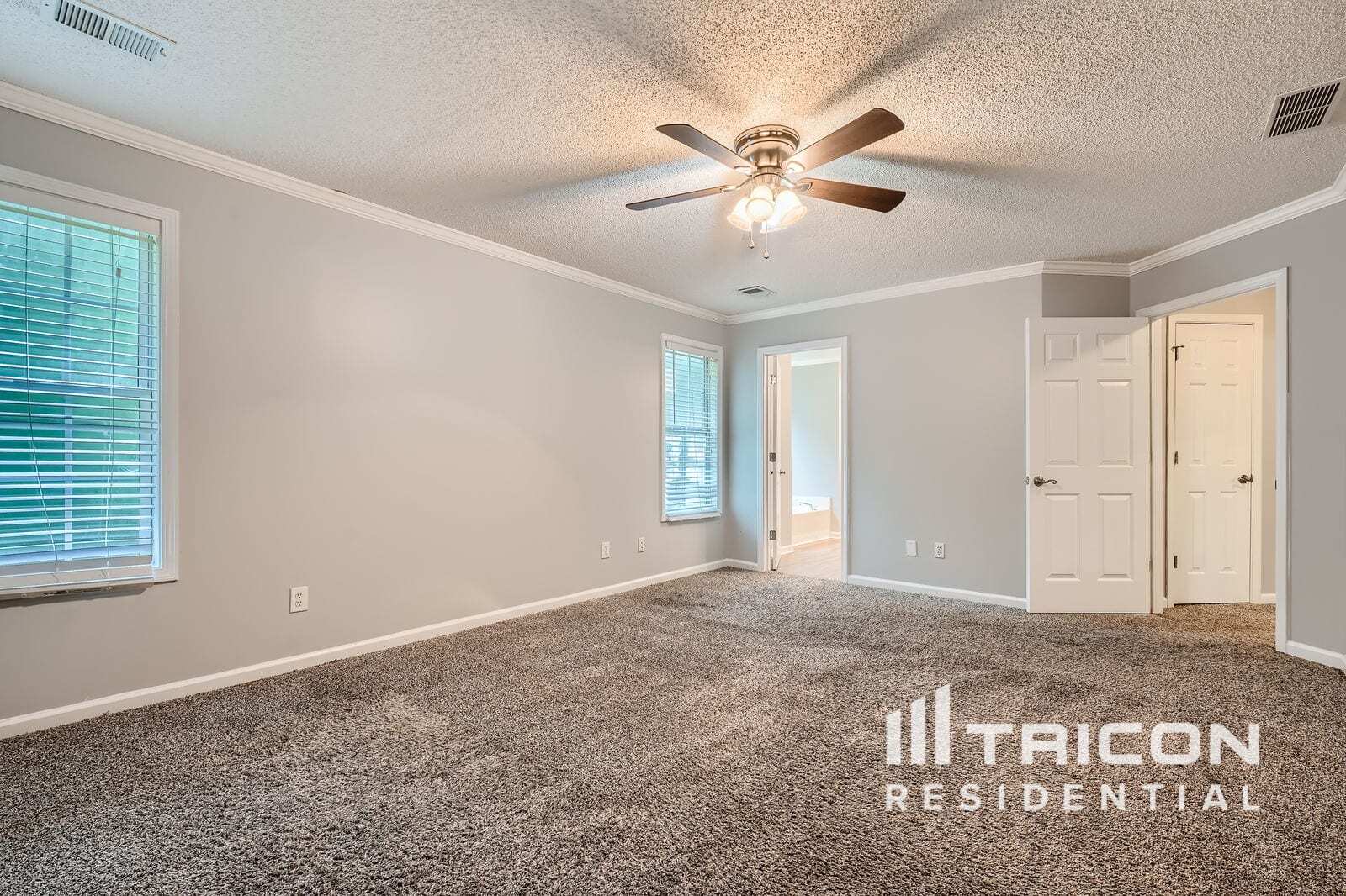 Building Photo - 150 Heathridge Dr
