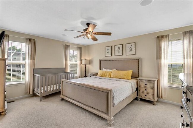 Building Photo - 356 Sunrise Dr