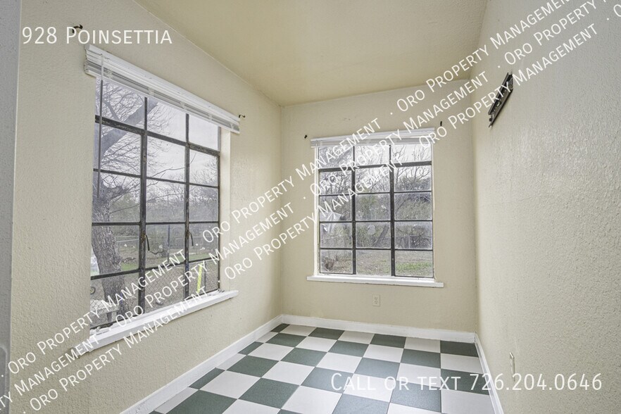 Building Photo - 928 Poinsettia-