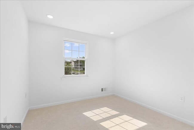 Building Photo - 239 Nottoway St SE