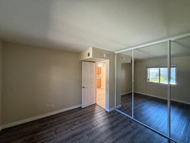 Building Photo - Beautiful 2B/2BA Condo in La Mesa Availabl...