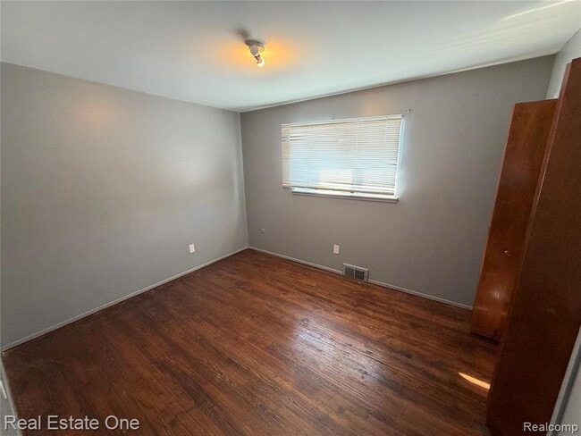 Building Photo - 34639 Richard O Dr