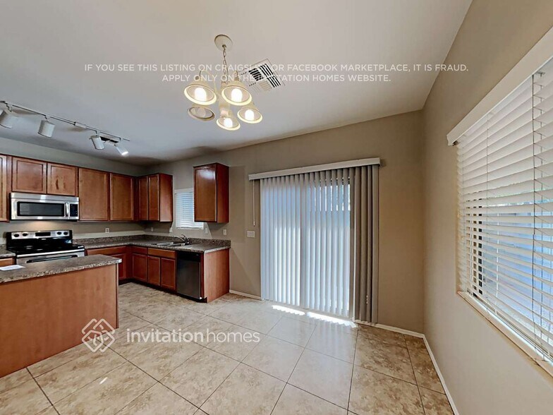 Building Photo - 9535 E Belmont Ave