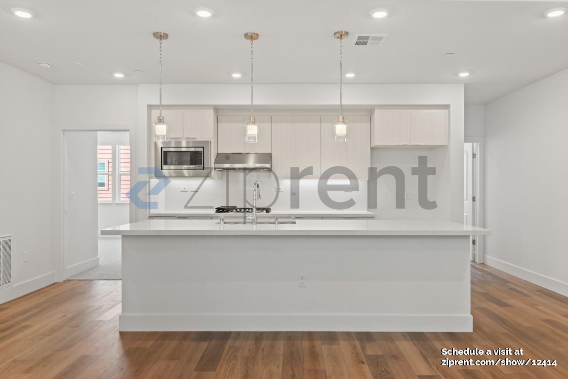 Building Photo - 3028 Lamory Pl