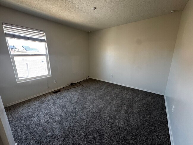 Building Photo - Must see this Beautiful Home.