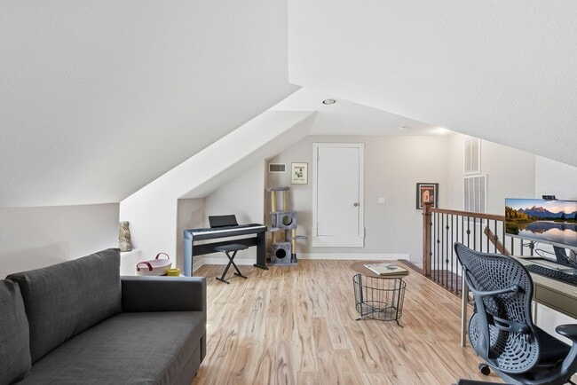 Building Photo - 43 Regency Pt