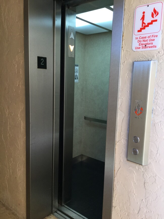 Elevator - 1541 S Ocean Blvd