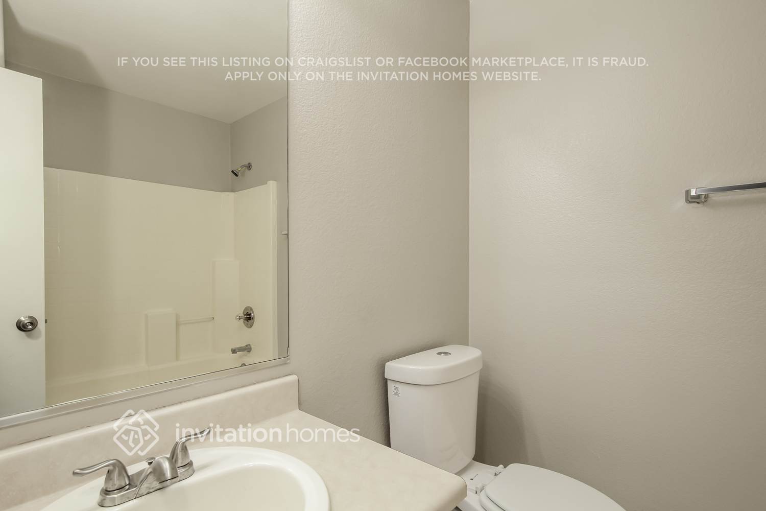 Building Photo - 11530 W Flores Dr