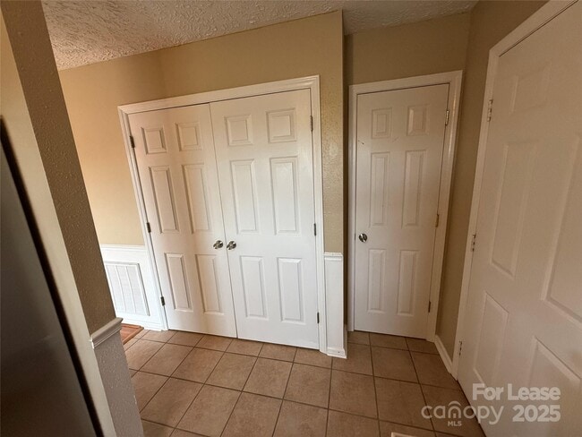 Building Photo - 117 Hayworth Ln