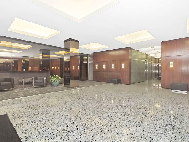Building Photo - 535 N Michigan Ave