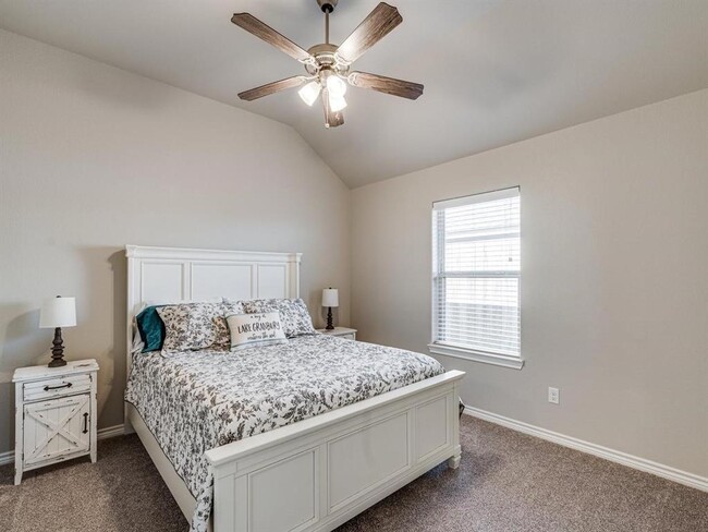 Building Photo - 3308 White Horse Dr
