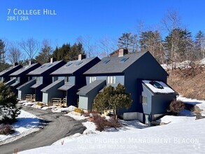 Building Photo - 7 College Hl Rd