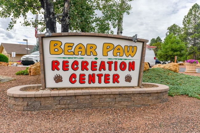 Building Photo - 2650 N Valley View Rd