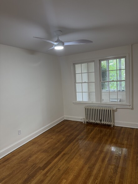 Bedroom - 4836 Reservoir Rd NW