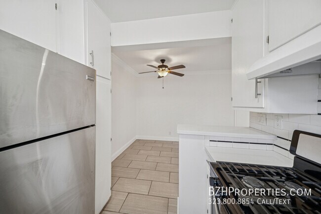 Building Photo - 1215 Hayworth Ave