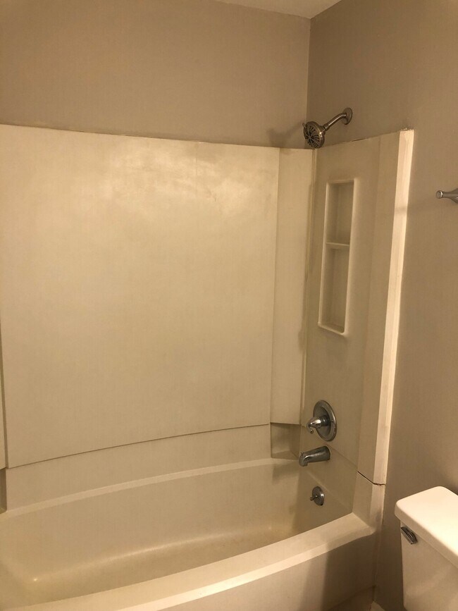 Building Photo - Spice Ridge