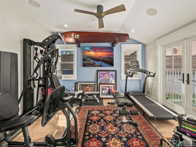 Building Photo - 1027 G Ave