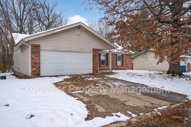 Building Photo - 12117 Castilon Ave