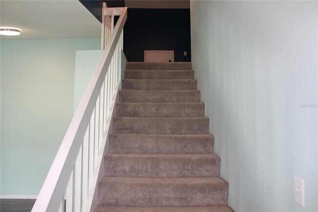 Building Photo - 1014 Meadowood Pointe Rd