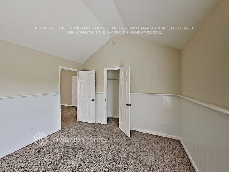 Building Photo - 4245 Arch Pass