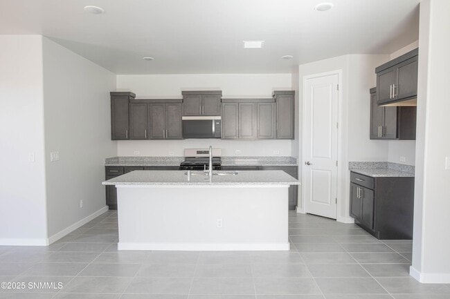 Building Photo - 5017 Sand Strm Rd