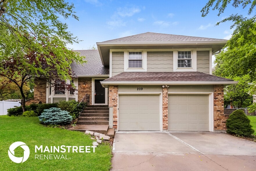 Building Photo - 209 S Montclaire Dr